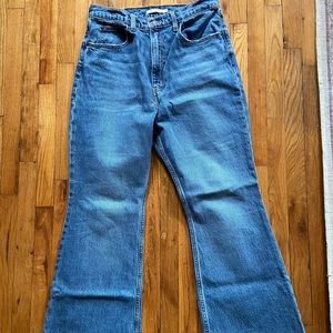 Levi’s High Rise Flare Waist 30 Leg 32 NWT